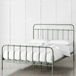 Provincial Home Living Beds + Bedheads>Quinn Queen Bed